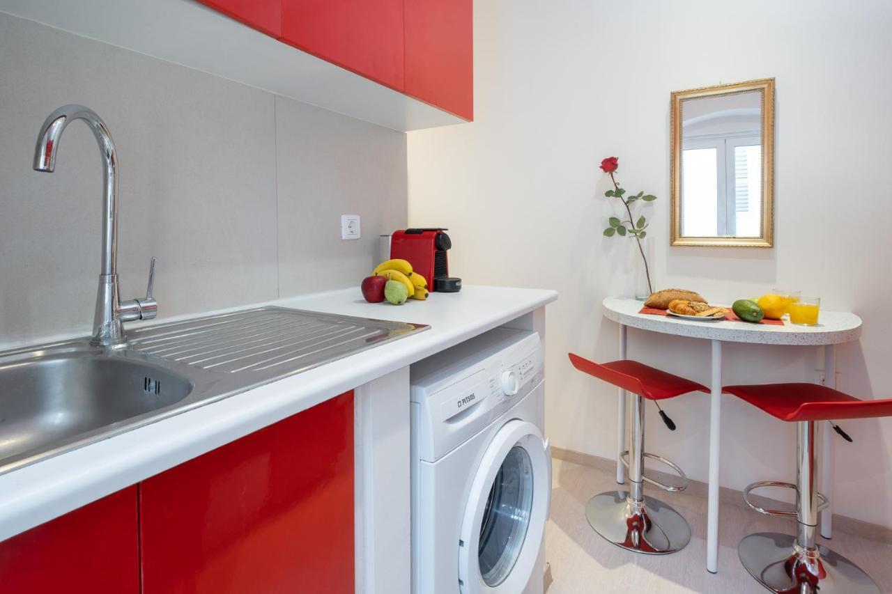 Nadiona Suites Red & Cream Corfu  Екстер'єр фото