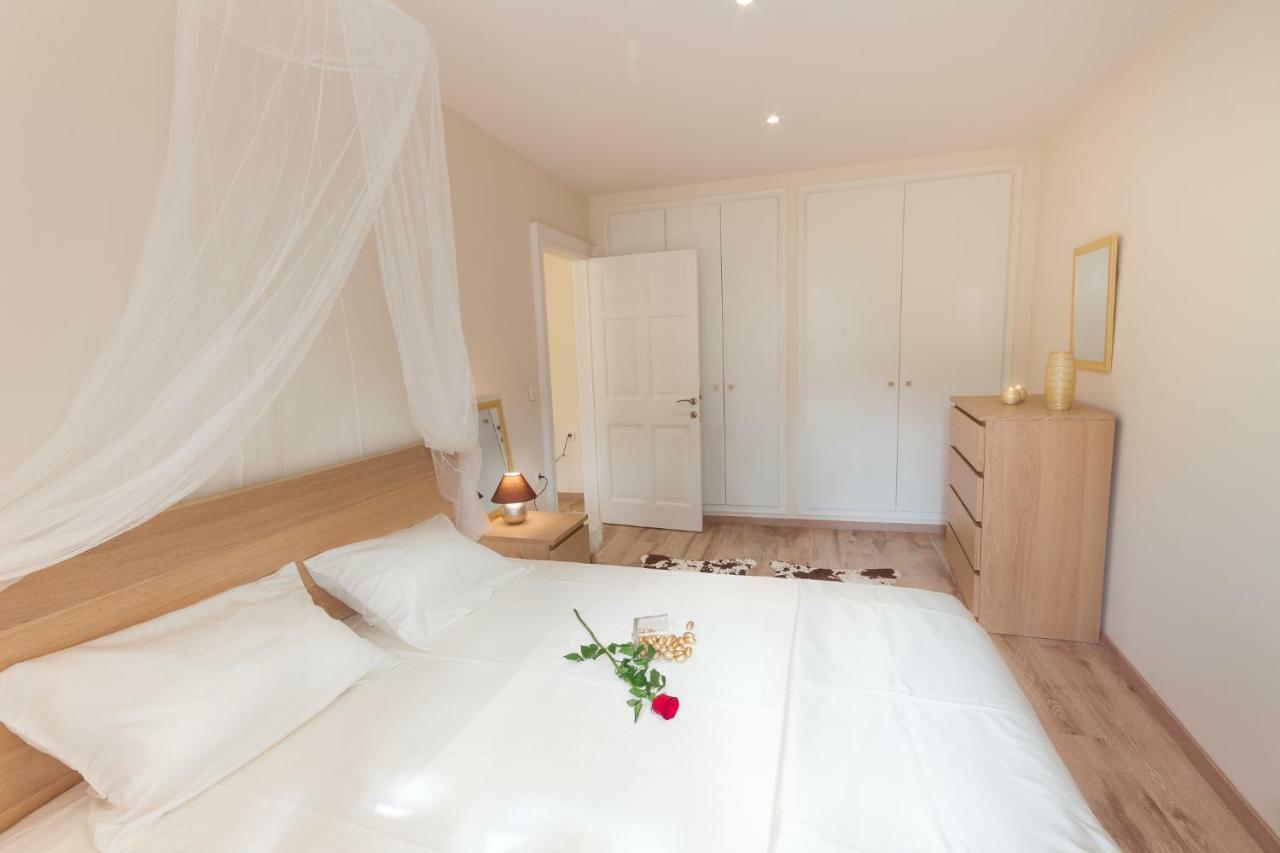 Nadiona Suites Red & Cream Corfu  Екстер'єр фото
