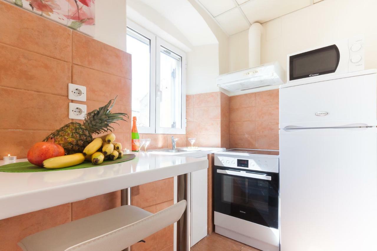 Nadiona Suites Red & Cream Corfu  Екстер'єр фото